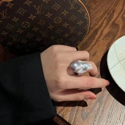 Snow luxury pearl ring